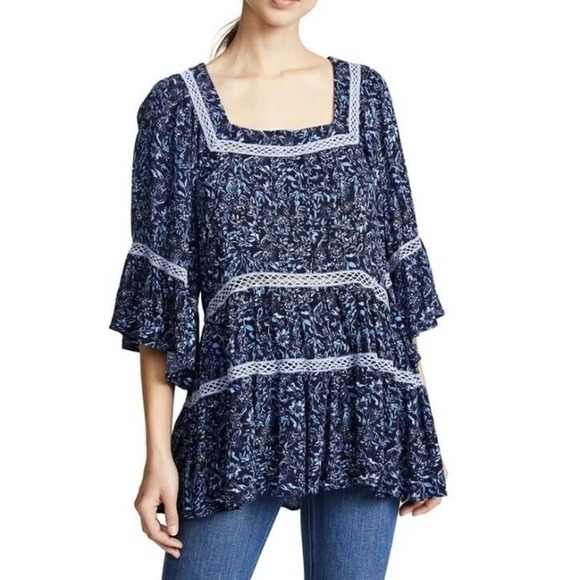 Free People Talk About It Tunic Top Womens Sz S Blue Floral Oversized Lace Trim - Picture 1 of 8